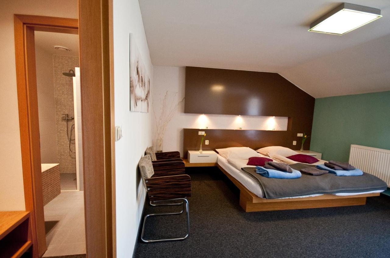 Penzion Cerny Havran Šumperk Extérieur photo